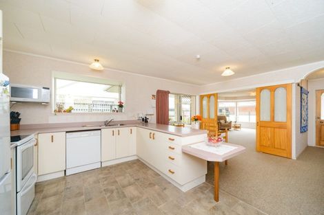 Photo of property in 114d Warwick Street, Feilding, 4702