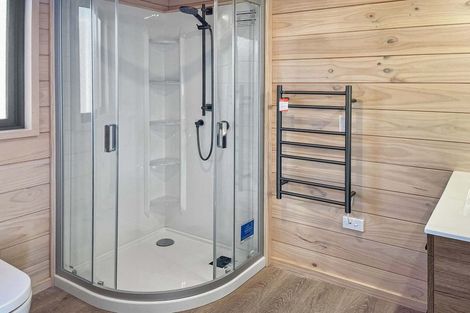 Photo of property in 17 Almora View, Ascot Park, Porirua, 5024