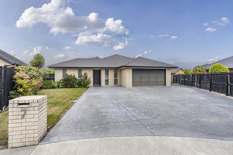 Photo of property in 7 Ambrose Place, Rangiora, 7400