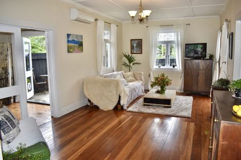 Photo of property in 27 Toi Street, Otaki Beach, Otaki, 5512