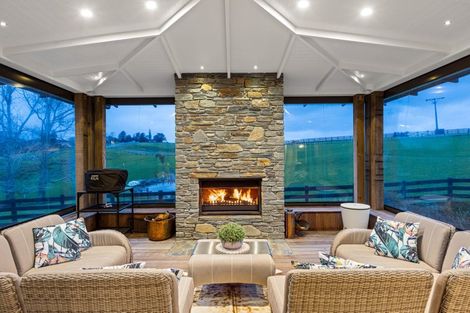 Photo of property in 331 Pukapuka Road, Pohuehue, Warkworth, 0983