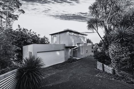 Photo of property in 2/20 Sycamore Drive, Sunnynook, Auckland, 0620