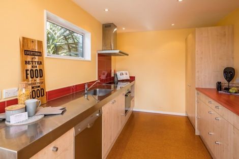 Photo of property in 25a Farnham Street, Mornington, Wellington, 6021