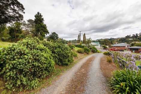 Photo of property in 7 Feltham Street, Hunterville, 4730