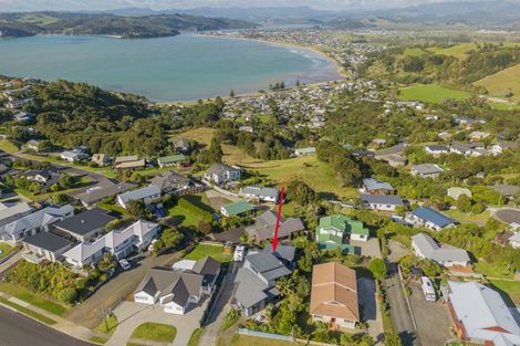 Photo of property in 103 Centennial Drive, Whitianga, 3510
