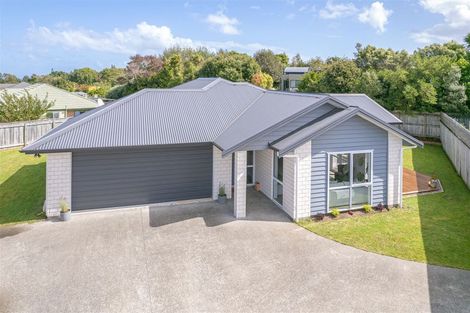 Photo of property in 39 Edith Collier Drive, Otamatea, Whanganui, 4500