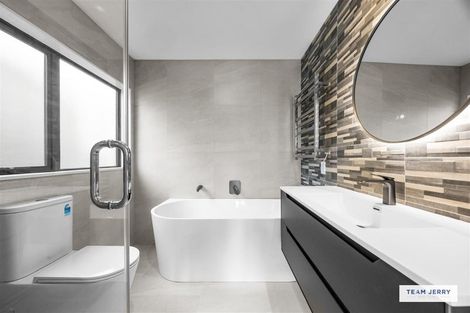 Photo of property in 339b Bucklands Beach Road, Bucklands Beach, Auckland, 2012