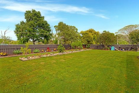 Photo of property in 35 Monkhouse Street, Tolaga Bay, 4077