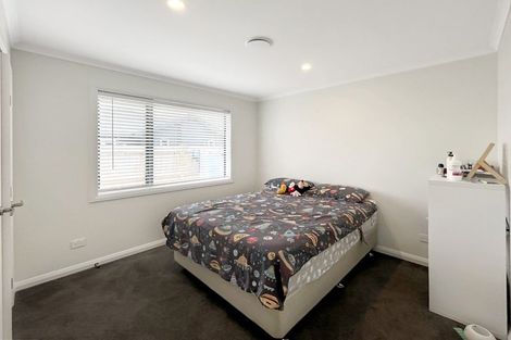 Photo of property in 104 Johnstone Drive, Fitzherbert, Palmerston North, 4410