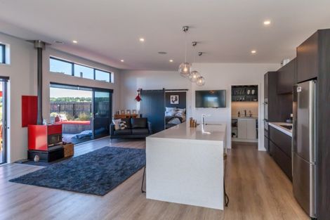 Photo of property in 18 Story Street, Foxton Beach, Foxton, 4815