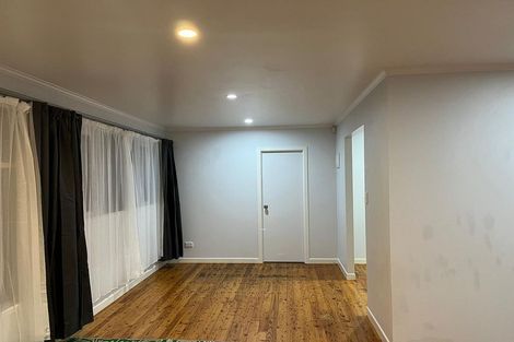 Photo of property in 27 Alma Crescent, Papakura, 2110