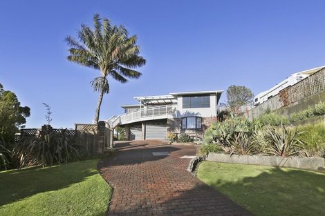 Photo of property in 4 Catherine Crescent, Moturoa, New Plymouth, 4310