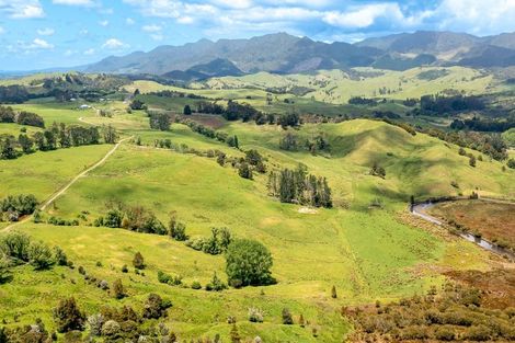 Photo of property in 15 Karuhiruhi Road, Oue, Kaikohe, 0473