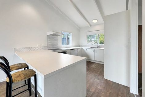 Photo of property in 51 Oaia Road, Muriwai, Waimauku, 0881
