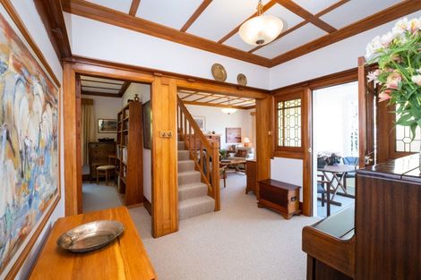 Photo of property in 35 Goldsmith Road, Hospital Hill, Napier, 4110