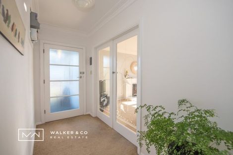 Photo of property in 4 Courtenay Road, Heretaunga, Upper Hutt, 5018