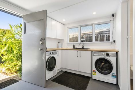 Photo of property in 203 Tui Road, Whangamata, 3620