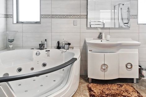 Photo of property in 7 Gortnest Place, Flat Bush, Auckland, 2019