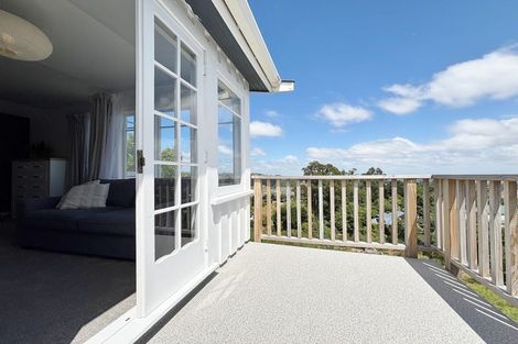 Photo of property in 108 Dyers Pass Road, Cashmere, Christchurch, 8022