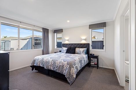 Photo of property in 1 Roxbury Place, Papamoa Beach, Papamoa, 3118