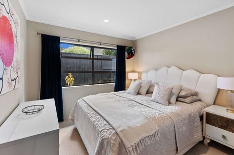 Photo of property in 28 Johnstone Drive, Fitzherbert, Palmerston North, 4410