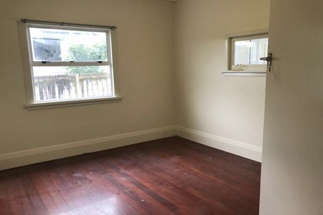 Photo of property in 27 Rimu Street, New Lynn, Auckland, 0600