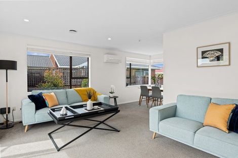 Photo of property in 1/139 Sawyers Arms Road, Northcote, Christchurch, 8052