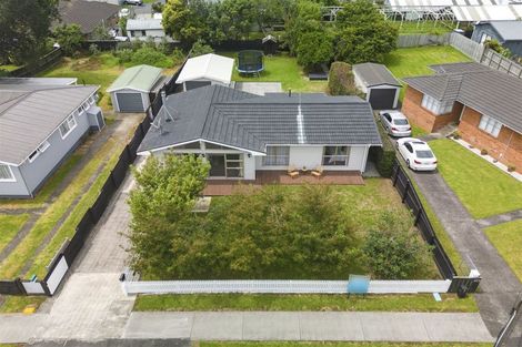 Photo of property in 20 Stonehurst Avenue, Waiuku, 2123