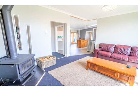 Photo of property in 58 Mauchline Street, Wallacetown, 9816