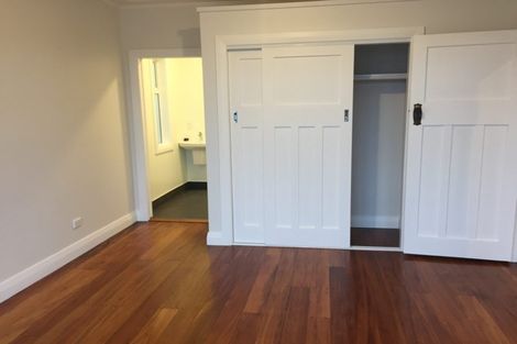 Photo of property in 504 Evans Bay Parade, Hataitai, Wellington, 6021