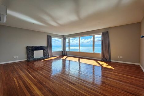 Photo of property in 67 Seatoun Heights Road, Seatoun, Wellington, 6022