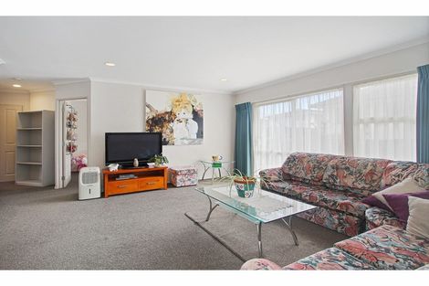 Photo of property in 78 Sunset Road, Unsworth Heights, Auckland, 0632