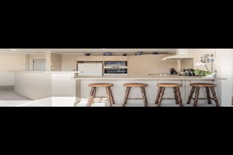 Photo of property in 8 Falconridge Place, Shirley, Christchurch, 8061