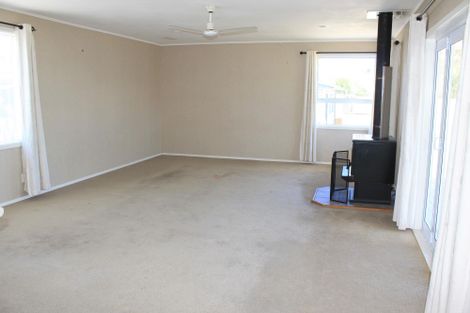 Photo of property in 27 Kara Street, Outer Kaiti, Gisborne, 4010