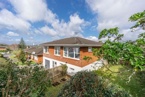 Photo of property in 3/5 Gordon Avenue, Forrest Hill, Auckland, 0620