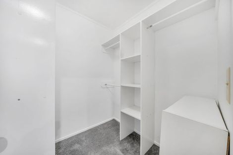 Photo of property in 2 Lockington Avenue, Henderson, Auckland, 0612