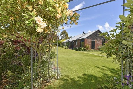 Photo of property in 1726 Hoskyns Road, Kirwee, Darfield, 7571
