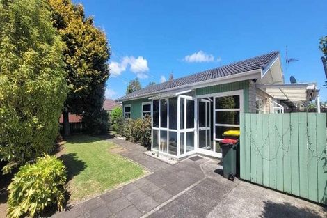 Photo of property in 1/49 East Street, Papakura, 2110