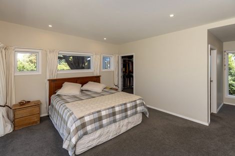 Photo of property in 35 Tennis Court Road, Raumati South, Paraparaumu, 5032