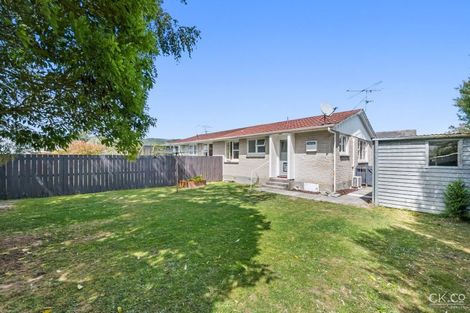 Photo of property in 15 Parera Grove, Heretaunga, Upper Hutt, 5018