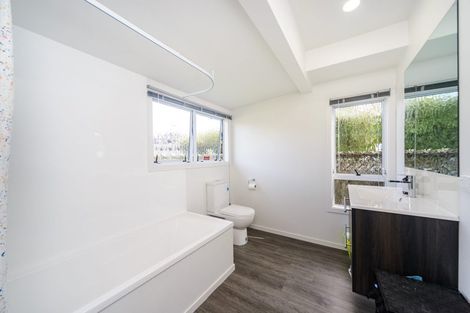 Photo of property in 118 Pahiatua Street, Hokowhitu, Palmerston North, 4410