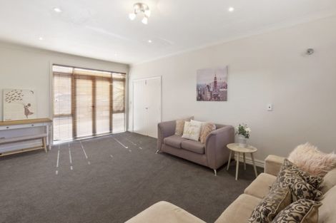 Photo of property in 200 Charles Prevost Drive, The Gardens, Auckland, 2105