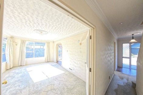 Photo of property in 1 Dresdan Court, Hokowhitu, Palmerston North, 4410