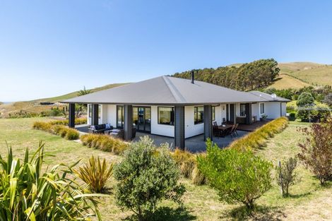 Photo of property in 63 Waipuka Road, Waimarama, Havelock North, 4294