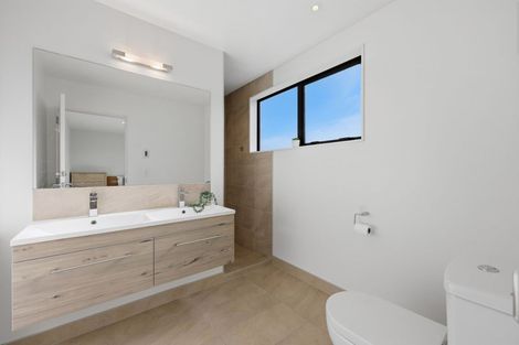 Photo of property in 27 Carder Court, Hobsonville, Auckland, 0618