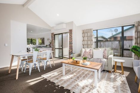 Photo of property in 39a Apple Terrace, Ranui, Porirua, 5024