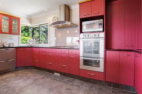 Photo of property in 11 Ohuka Place, Whitianga, 3510