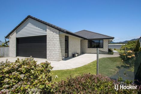 Photo of property in 11 Reel Road, Athenree, Waihi Beach, 3611