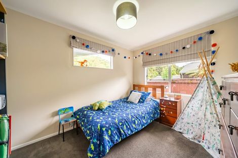 Photo of property in 36 Larchmont Grove, Totara Park, Upper Hutt, 5018