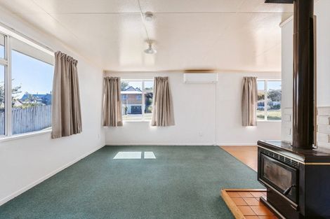Photo of property in 12 Rangataua Street, Welcome Bay, Tauranga, 3112